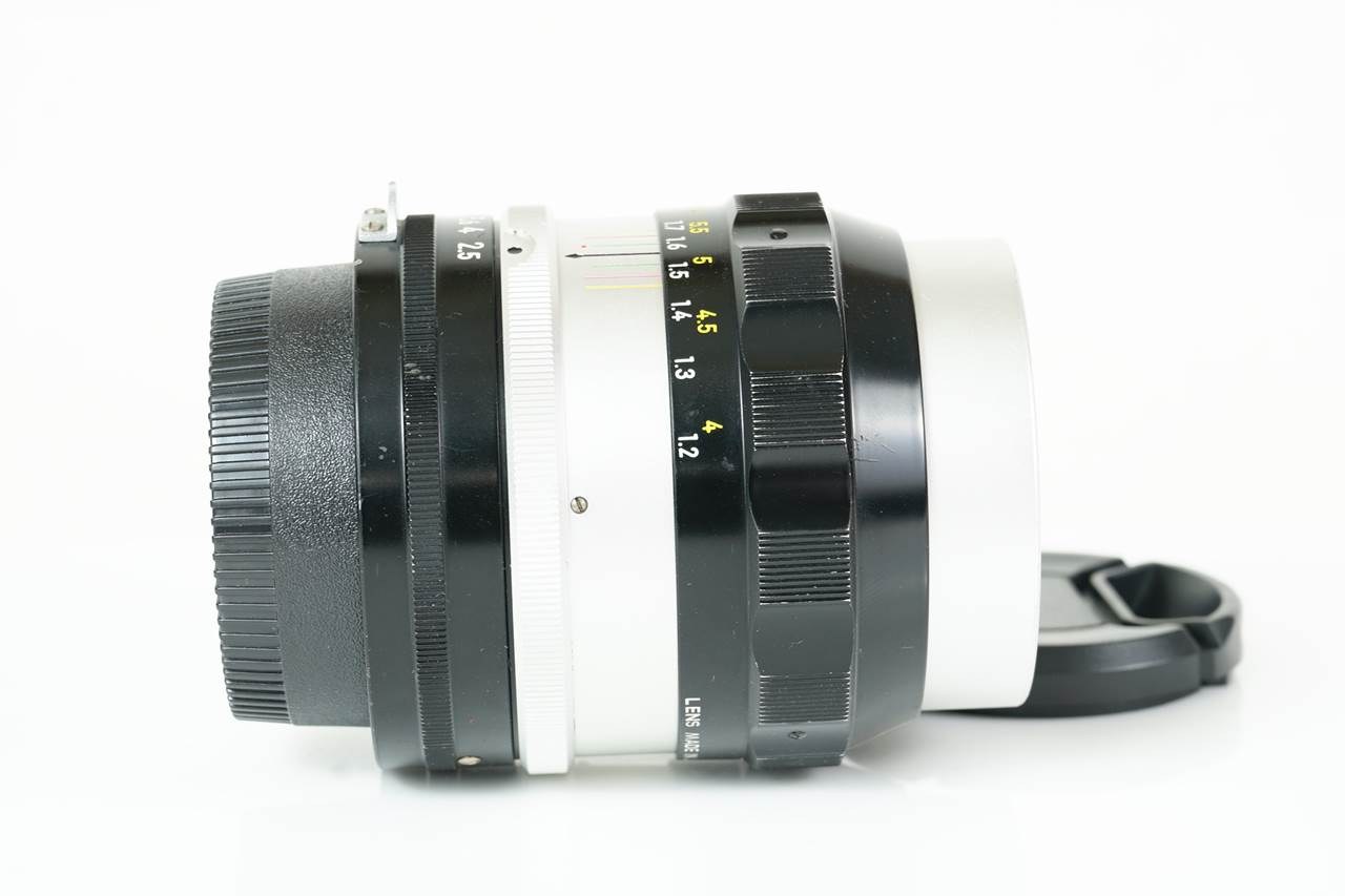 นิคอน Nikon 105mm f2.5
