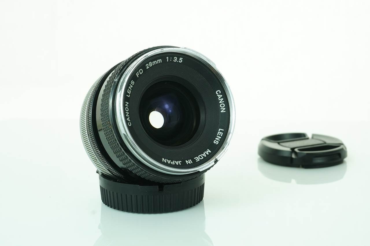 Canon 28mm f3.5