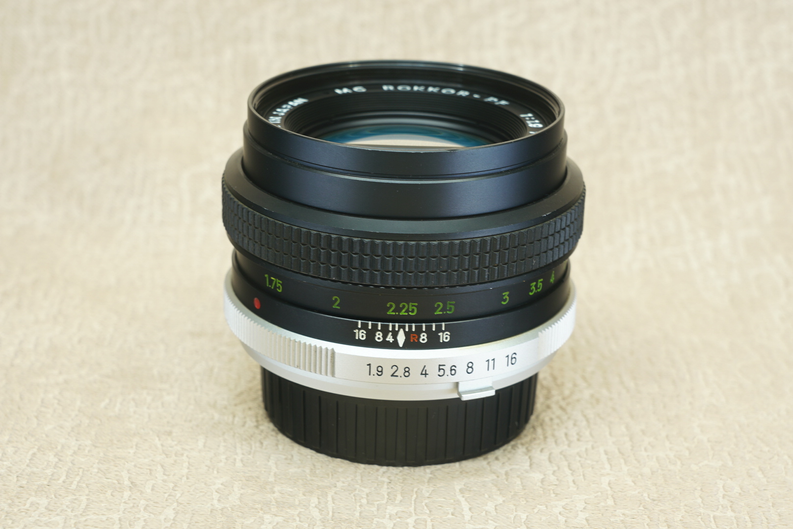 Minolta 55mm f1.9